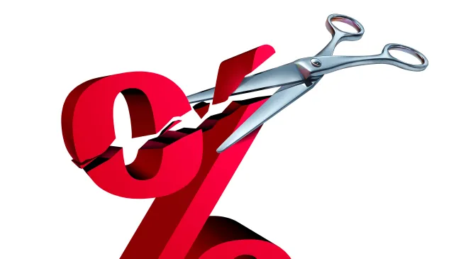 Interest rate cuts scissors